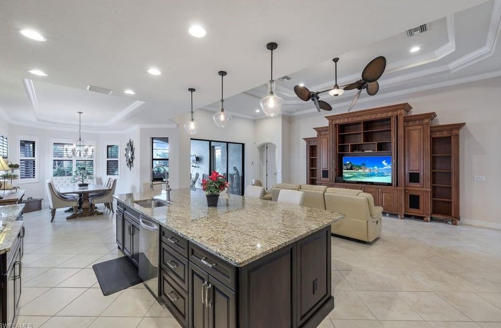 9973 Alhambra Ln, Bonita Springs FL  34135-0028 exterior