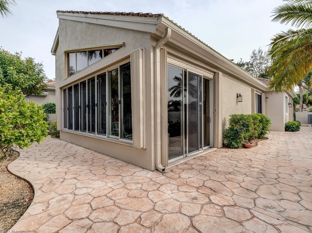 27114 Lost Lake Ln, Bonita Springs FL  34134-2634 exterior