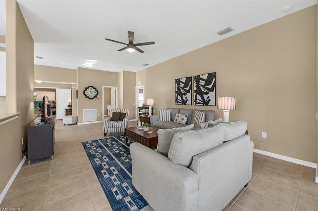 10041 Colonial Country Club Blvd, Fort Myers FL 33913-7018 exterior