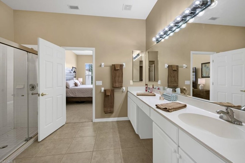 10041 Colonial Country Club Blvd, Fort Myers FL 33913-7018 exterior