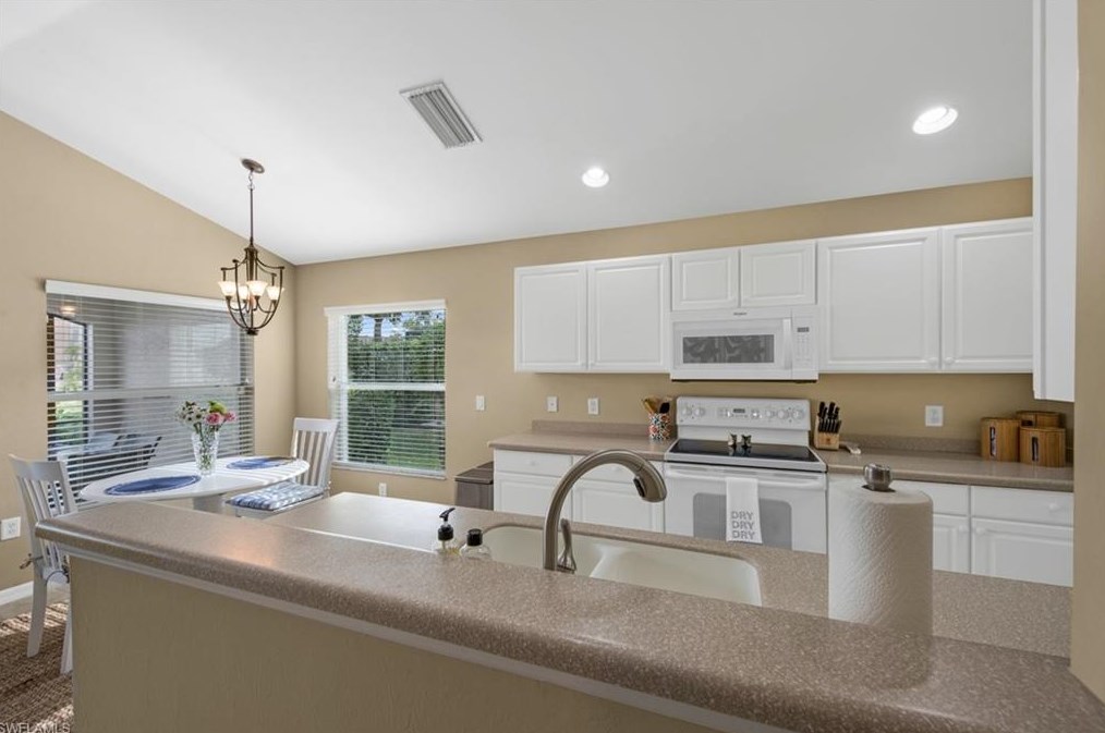 10041 Colonial Country Club Blvd, Fort Myers FL 33913-7018 exterior