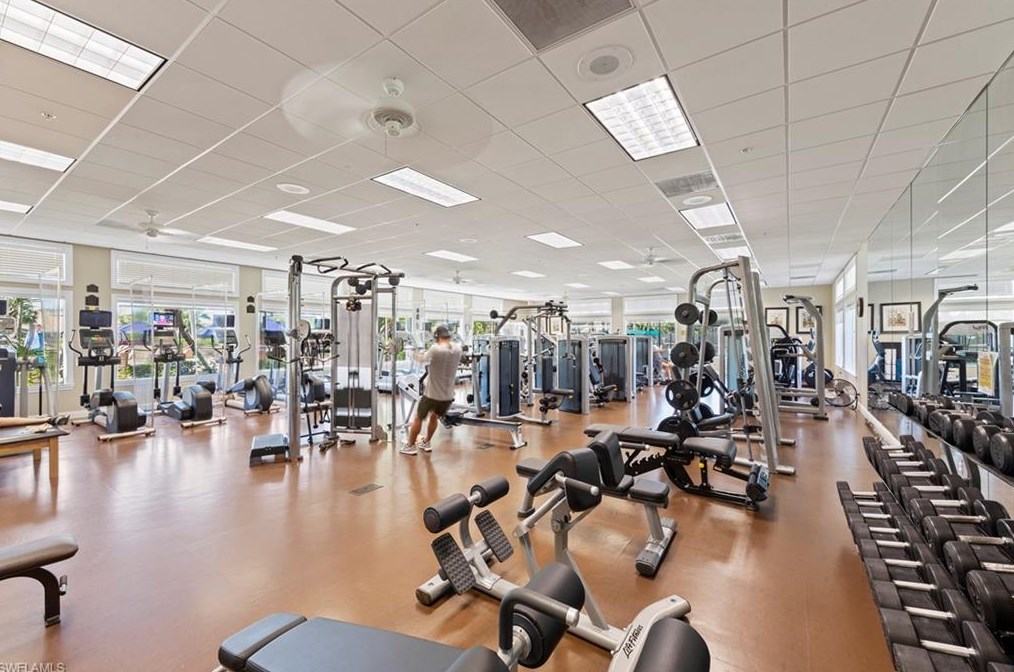 10041 Colonial Country Club Blvd, Fort Myers FL 33913-7018 exterior