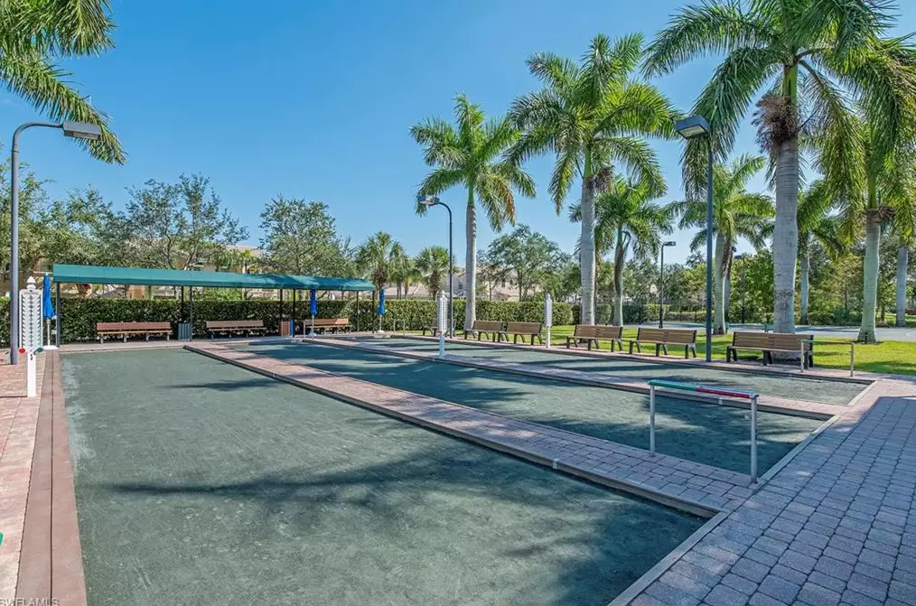 15387 Upwind Dr, Bonita Springs FL  34135-8588 exterior
