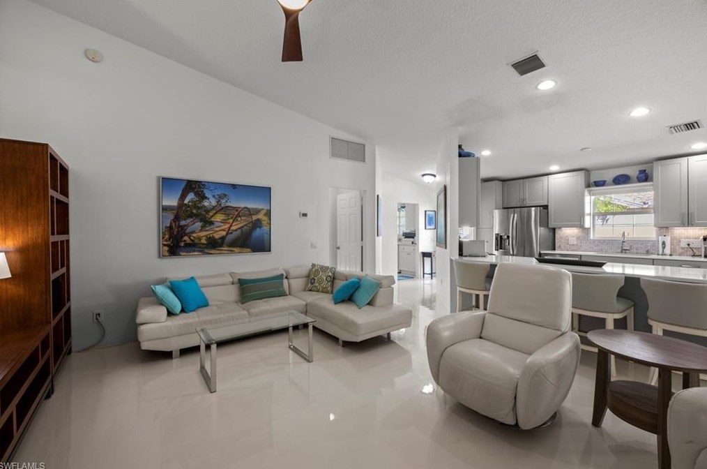 15387 Upwind Dr, Bonita Springs FL  34135-8588 exterior