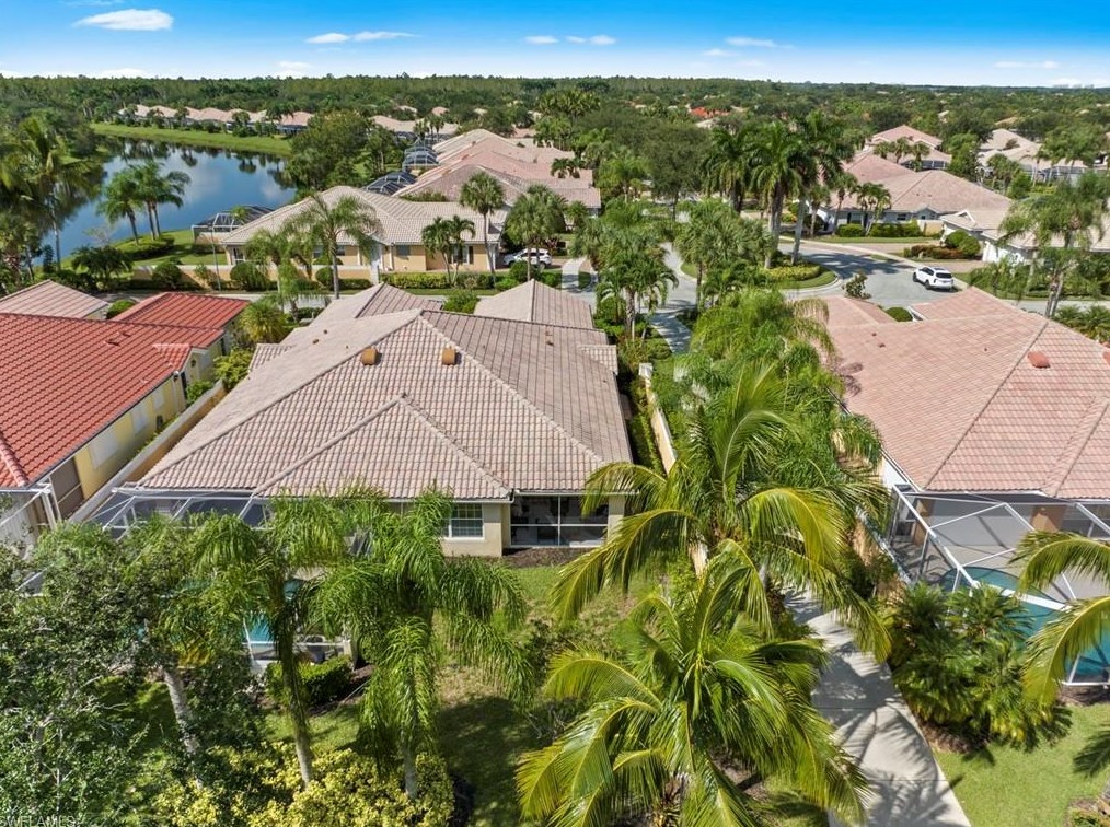 15387 Upwind Dr, Bonita Springs FL  34135-8588 exterior
