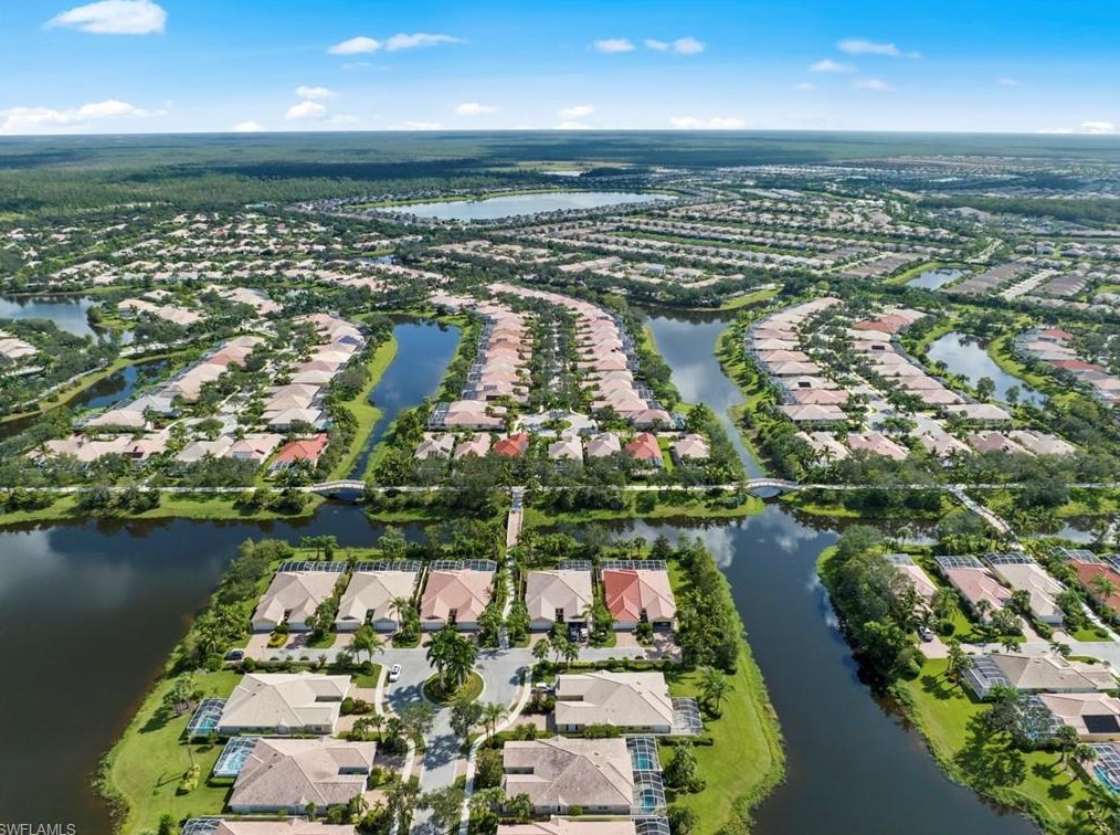 15387 Upwind Dr, Bonita Springs FL  34135-8588 exterior