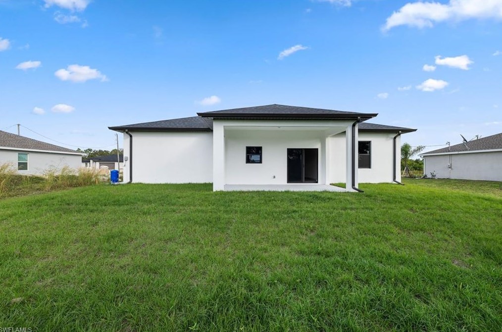 422 Progress Ave, Lehigh Acres FL 33974-0459 exterior