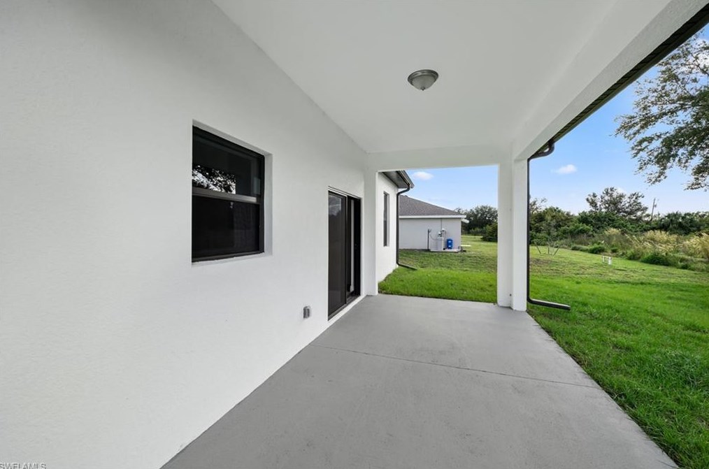 422 Progress Ave, Lehigh Acres FL 33974-0459 exterior