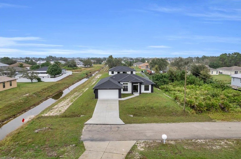 2718 30th St, Lehigh Acres FL  33976 exterior