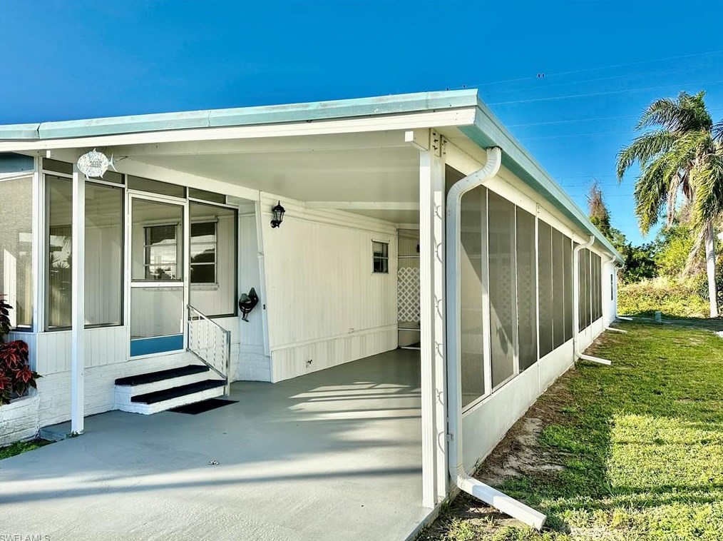 26135 Countess Ln, Bonita Springs FL  34135-6516 exterior