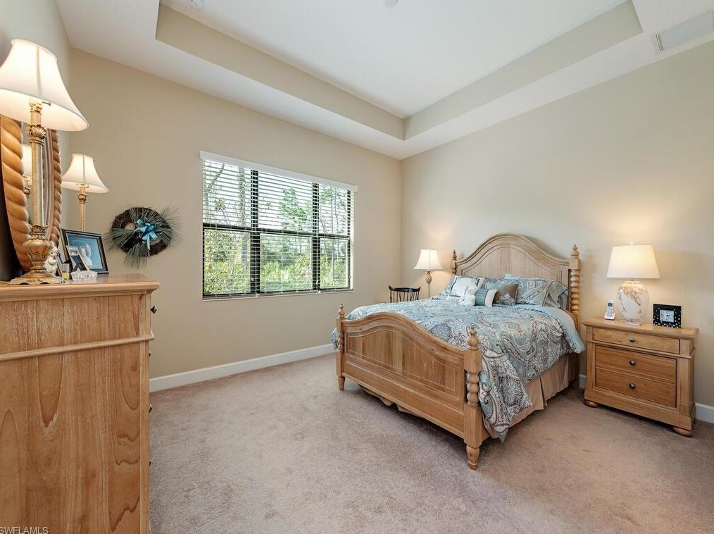 9009 Isla Bella Cir, Bonita Springs FL  34135-7276 exterior