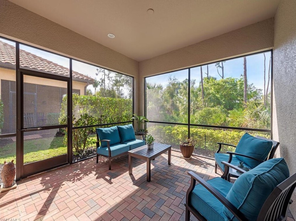 9009 Isla Bella Cir, Bonita Springs FL  34135-7276 exterior