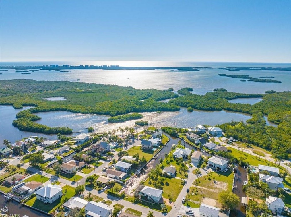 4727 Swordfish St, Bonita Springs FL  34134-7116 exterior