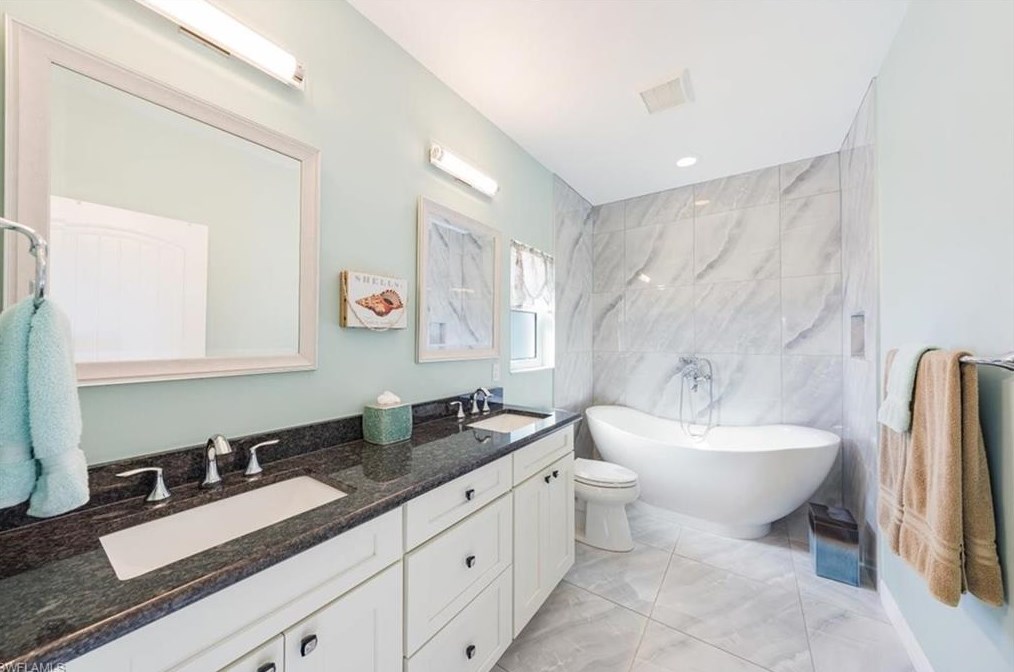 4727 Swordfish St, Bonita Springs FL  34134-7116 exterior