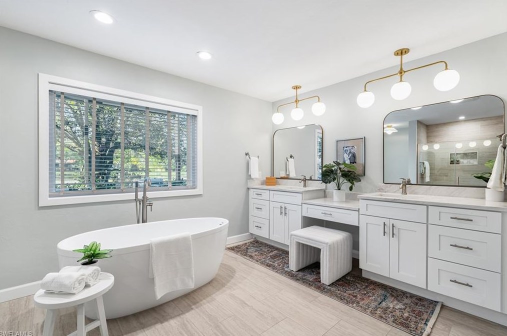 9868 Treasure Cay Ln, Bonita Springs FL  34135-6809 exterior