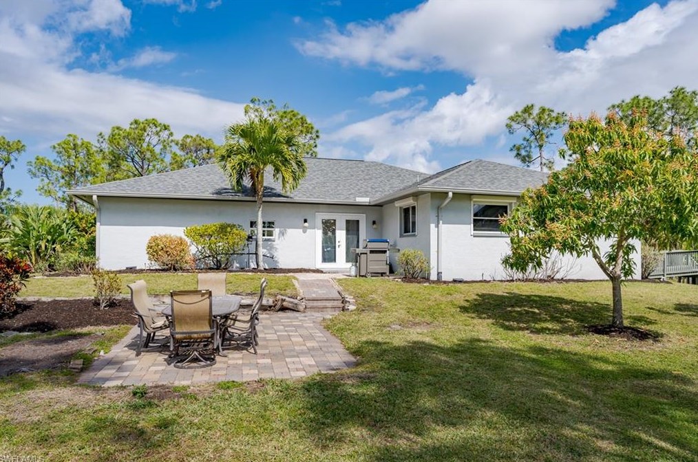 24199 Golden Eagle Ln, Bonita Springs FL  34135-9610 exterior
