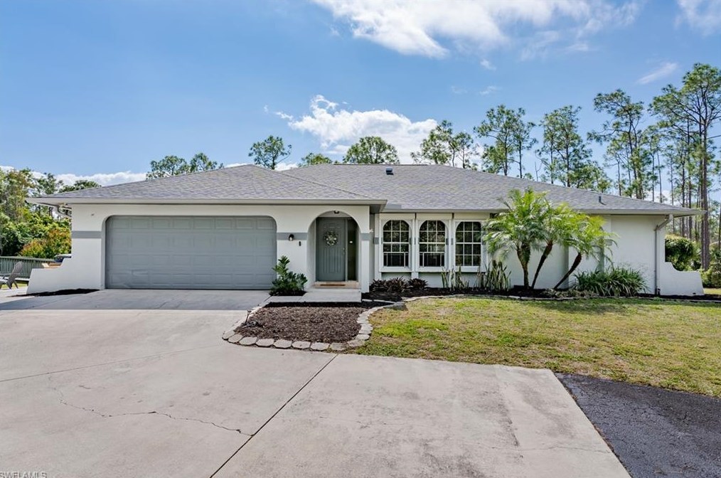 24199 Golden Eagle Ln, Bonita Springs FL  34135-9610 exterior