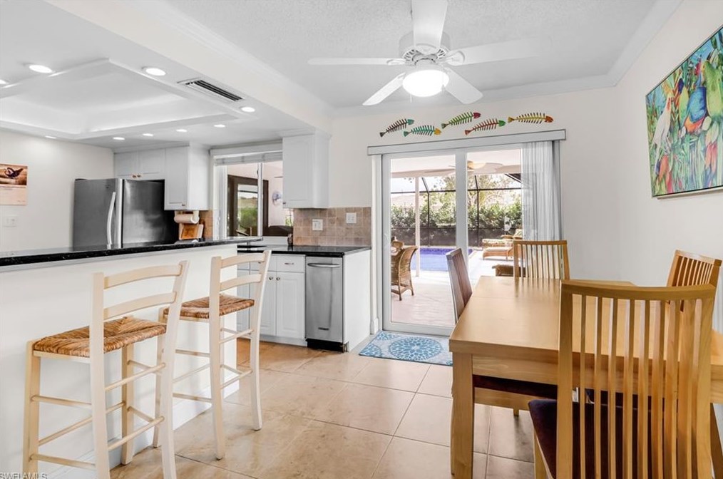 3874 Villmoor Ln, Fort Myers FL  33919-6951 exterior