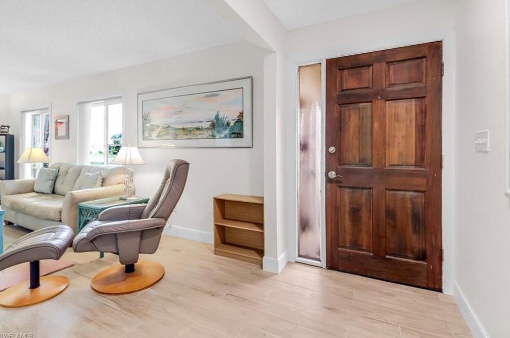 3874 Villmoor Ln, Fort Myers FL  33919-6951 exterior