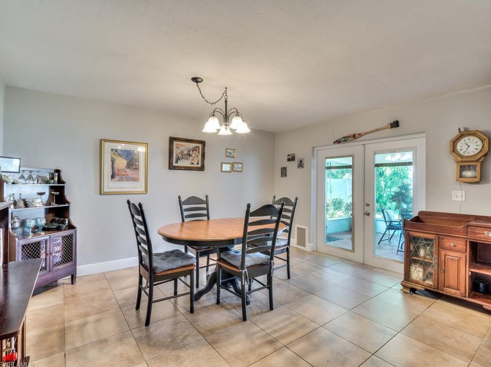 1036 18 Pl, Cape Coral FL  33990-4729 exterior