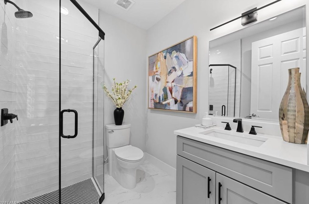 7834 Classics Dr, Naples FL  34113-3043 exterior