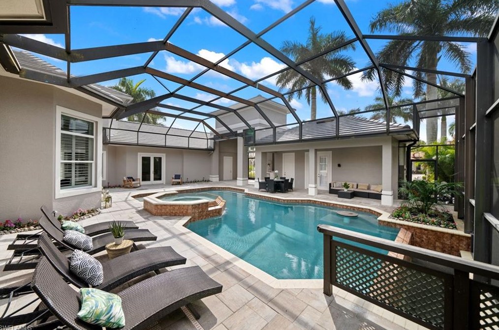 7834 Classics Dr, Naples FL  34113-3043 exterior