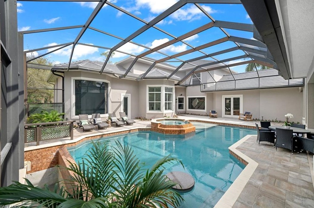 7834 Classics Dr, Naples FL  34113-3043 exterior
