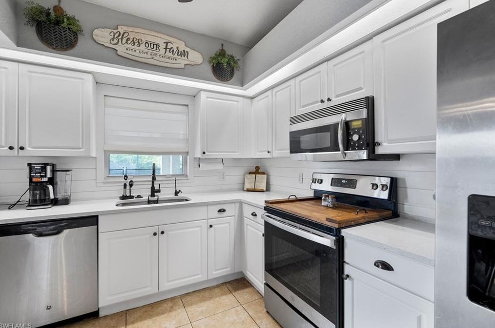 4013 16th St, Lehigh Acres FL  33976-3367 exterior