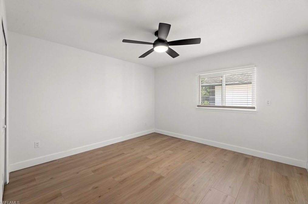 238 Willowick Dr, Naples FL 34110-1342 exterior