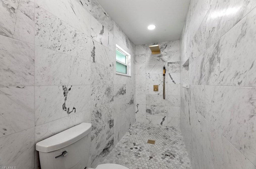 238 Willowick Dr, Naples FL 34110-1342 exterior