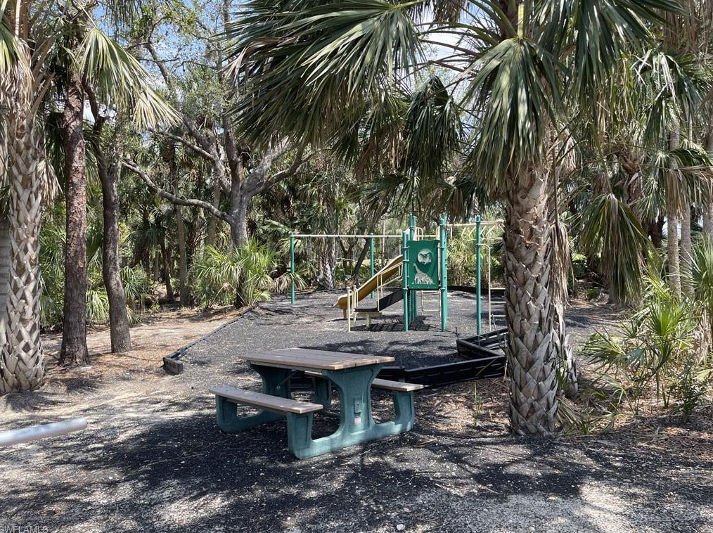 18141 Creekside View Dr, Fort Myers FL 33908-4752 exterior