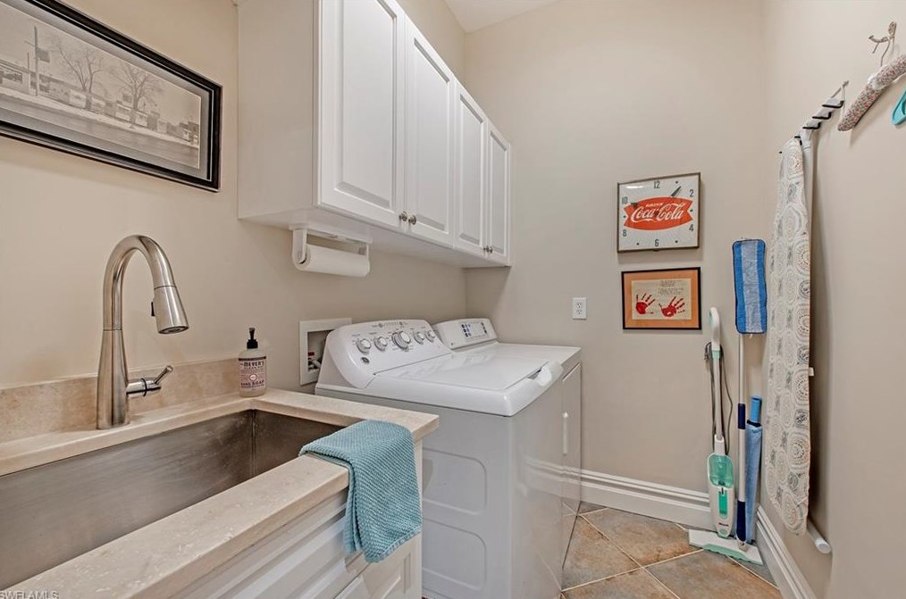 18141 Creekside View Dr, Fort Myers FL 33908-4752 exterior