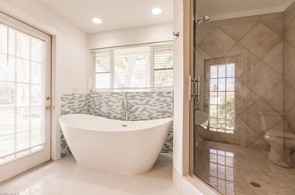 27228 Gasparilla Dr, Bonita Springs FL  34135-4310 exterior