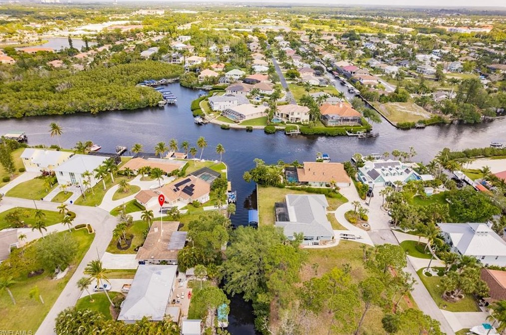 27228 Gasparilla Dr, Bonita Springs FL  34135-4310 exterior