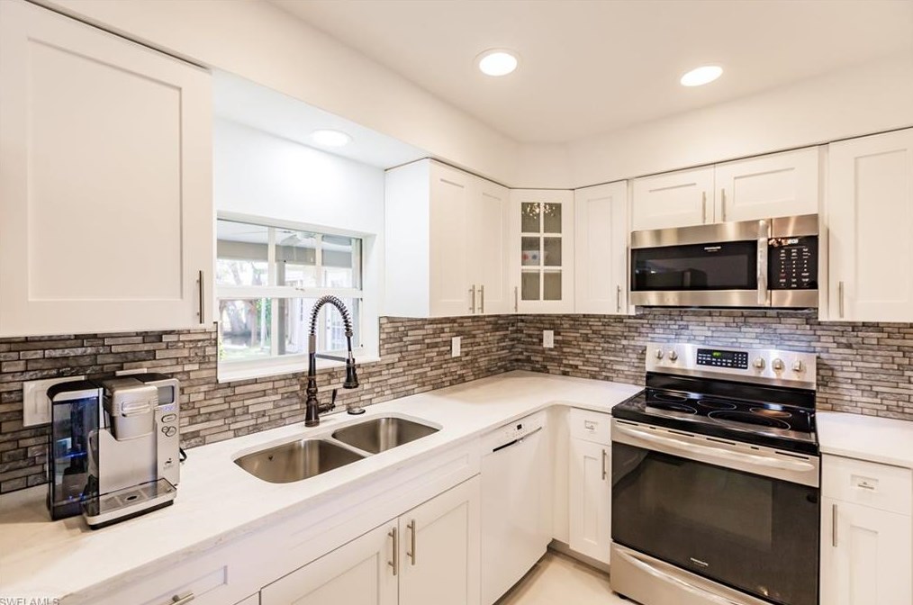 27228 Gasparilla Dr, Bonita Springs FL  34135-4310 exterior