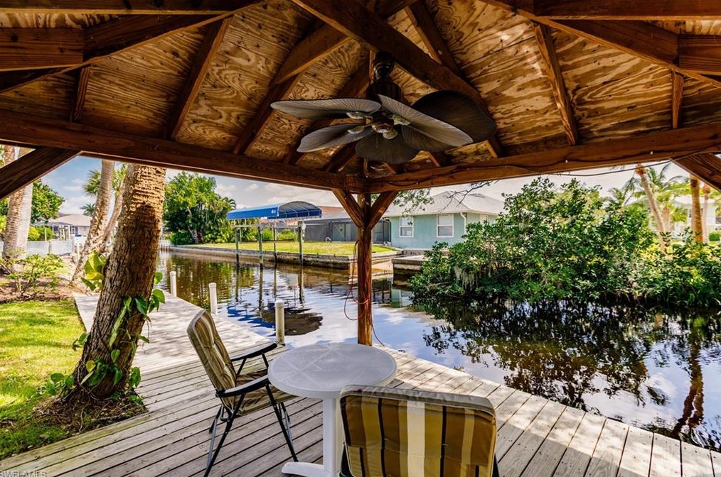 27228 Gasparilla Dr, Bonita Springs FL  34135-4310 exterior