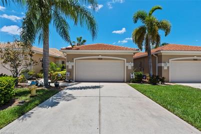 7958 Haven Dr 15 1 Naples Fl 34104 Mls 219038730 Coldwell Banker