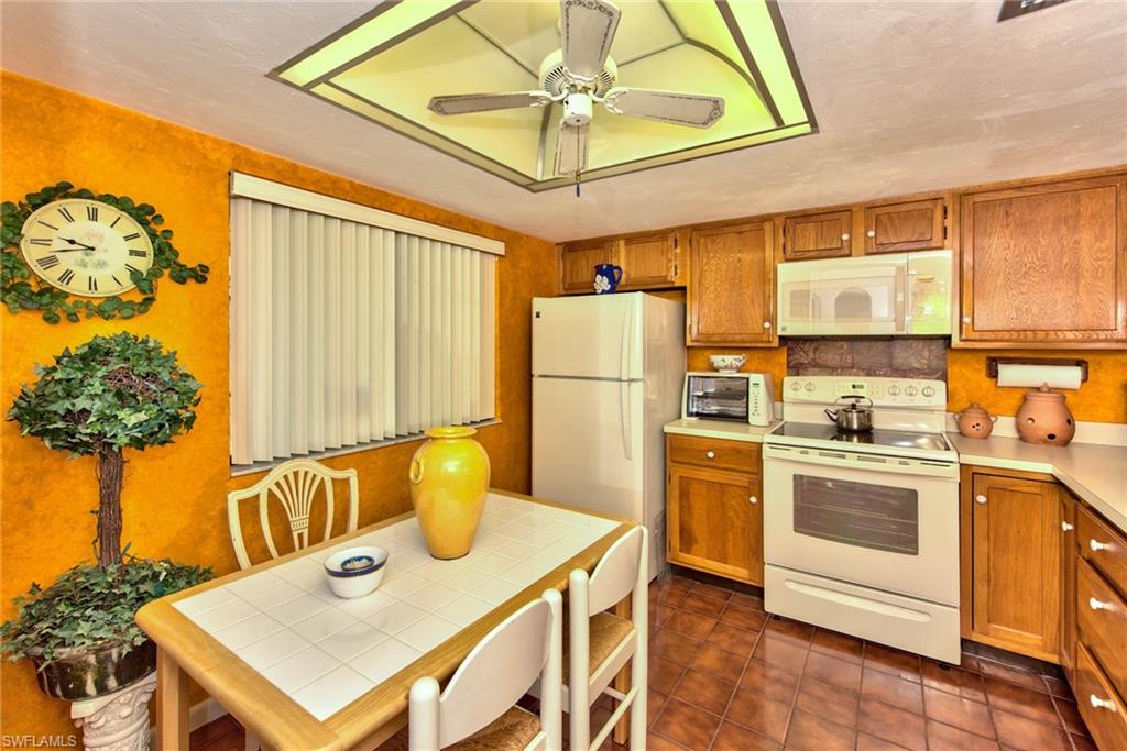 5841 Rattlesnake Hammock Rd I208, Naples, FL 34113 MLS 222002298