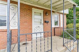 1099 George St, Sharon, PA 16146 - Photo 5