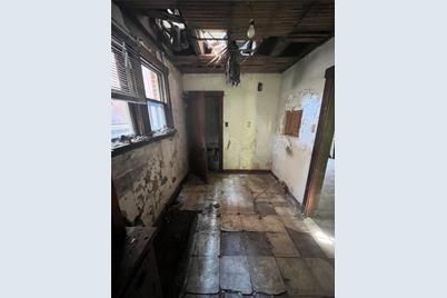 6919 Churchland Street, Lincoln Larimer, PA 15206 - Photo 9