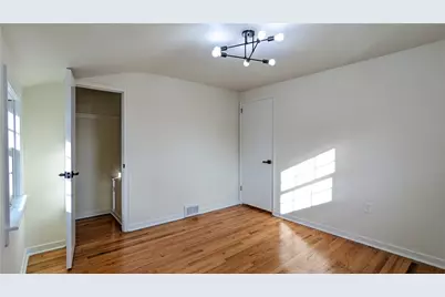 145 E Woodford Ave, East Pittsburgh, PA 15210 - Photo 13