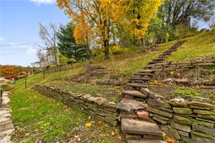 4770 Barone Dr, Pittsburgh, PA 15227 - Photo 35