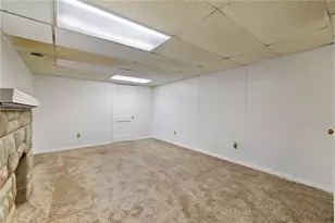 4770 Barone Dr, Pittsburgh, PA 15227 - Photo 29