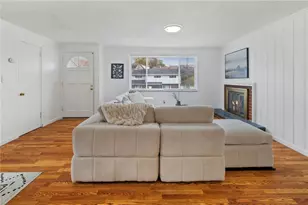 4770 Barone Dr, Pittsburgh, PA 15227 - Photo 5