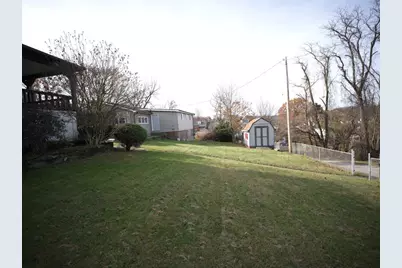 24 Stracke Ave, Monessen, PA 15062 - Photo 31