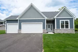 112 Huckleberry Rd, White Township, PA 15701 - Photo 1