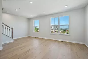 211 Yellowwood Dr, South Strabane, PA 15301 - Photo 11