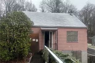 308 Edgewood Dr, Pittsburgh, PA 15145 - Photo 1