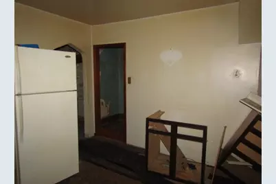 215 Patterson Ave, Bridgeville, PA 15017 - Photo 7