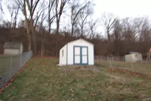 215 Patterson Ave, Bridgeville, PA 15017 - Photo 3